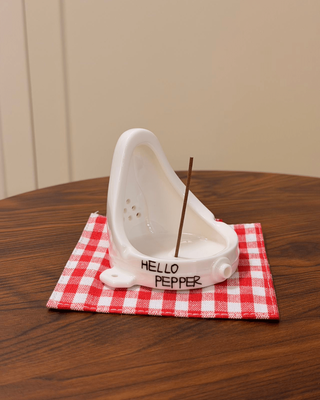 Hello Pepper - Dadaist Fountain Ceramic Incense Holder - Hello Pepper