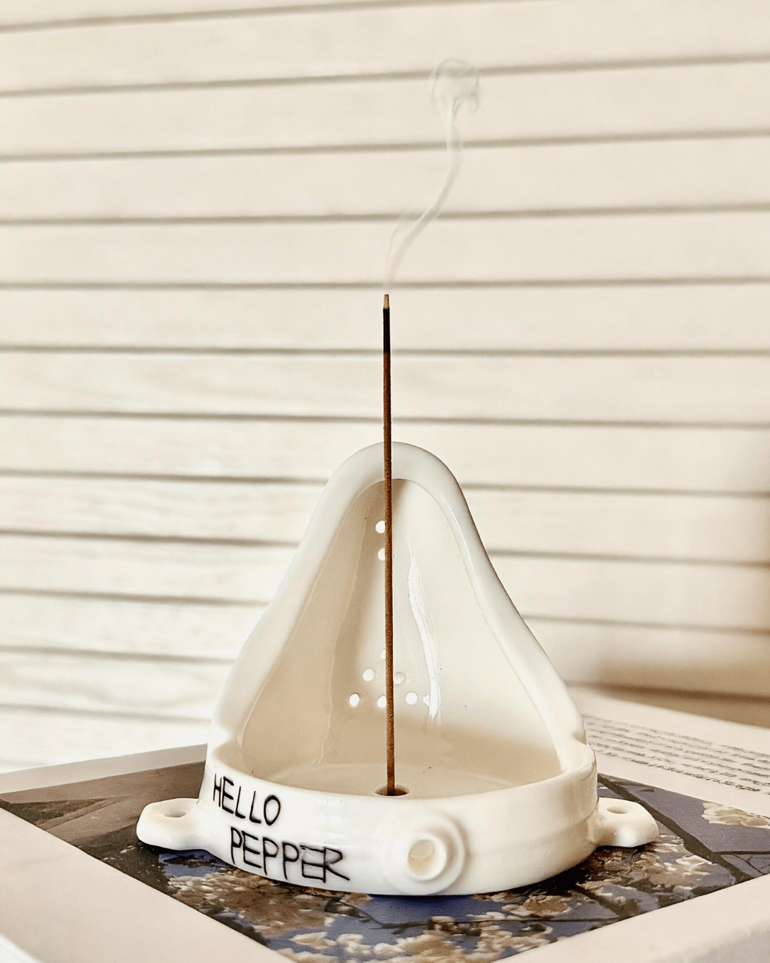Hello Pepper - Dadaist Fountain Ceramic Incense Holder - Hello Pepper