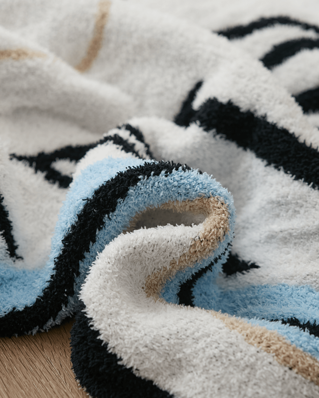Hello Pepper - Melting Time Plush Throw Blanket - Hello Pepper
