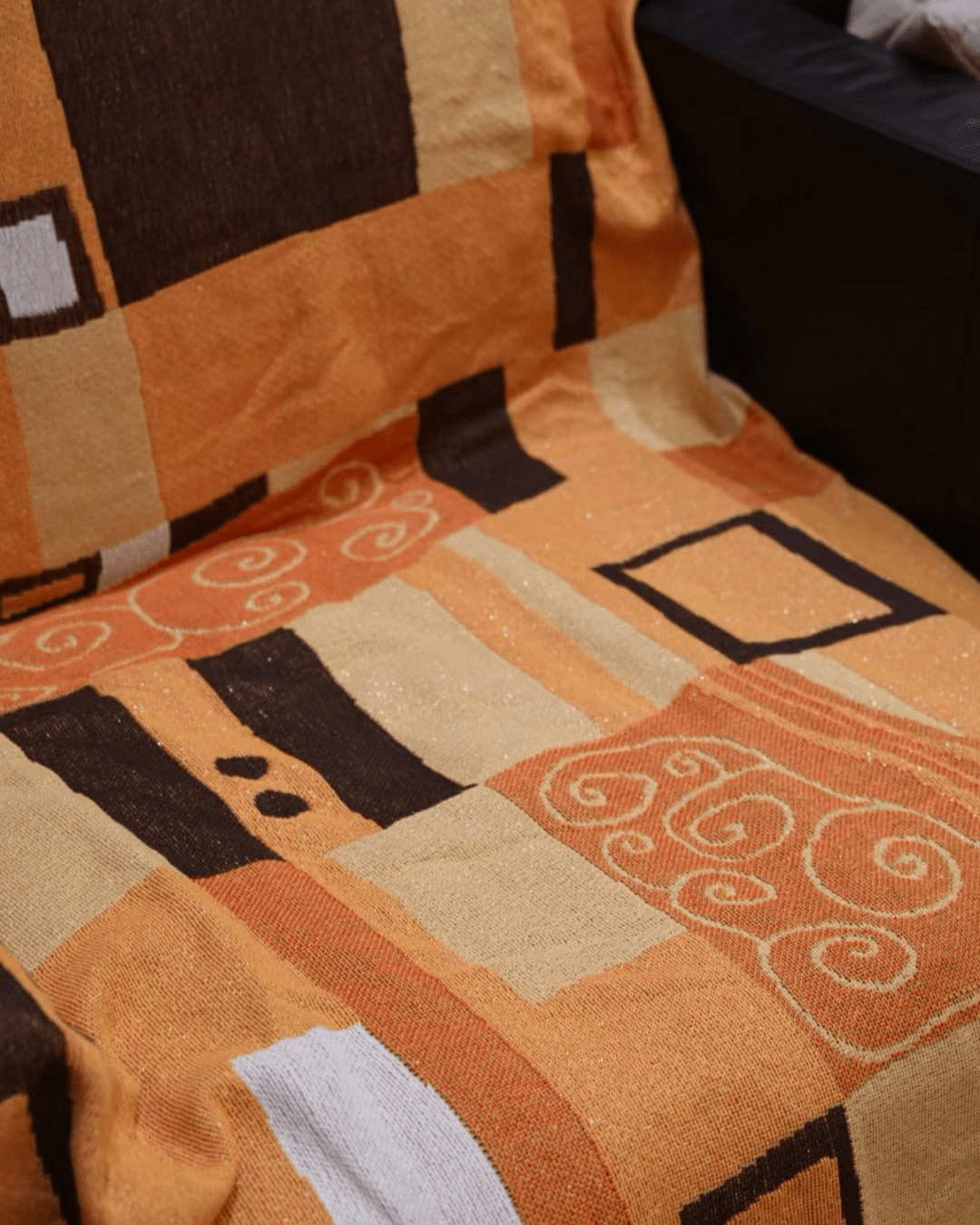 Hello Pepper - Golden Embrace Throw - Hello Pepper