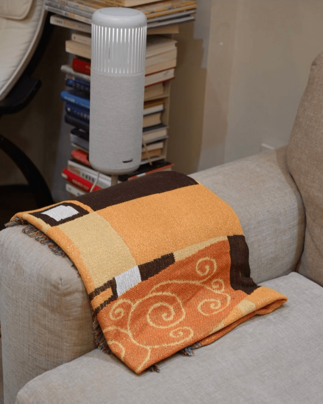 Hello Pepper - Golden Embrace Throw - Hello Pepper